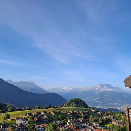 Appartement Le Nid D'aigle 405 Centre Avec Tarifs Dégressifs Et Forfait Piscine Sauna Jacuzzi En Option Leysin